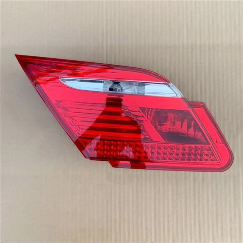

Inner Tail Light Brake Light Tail Light Assembly 63216938518 Right