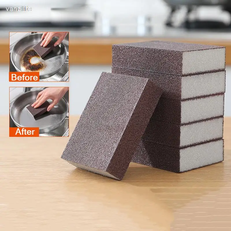 

Emery sponge to clean the kitchen pot cleaning descaling rust is washing the dishes clean decontamination microfiber cloth brush