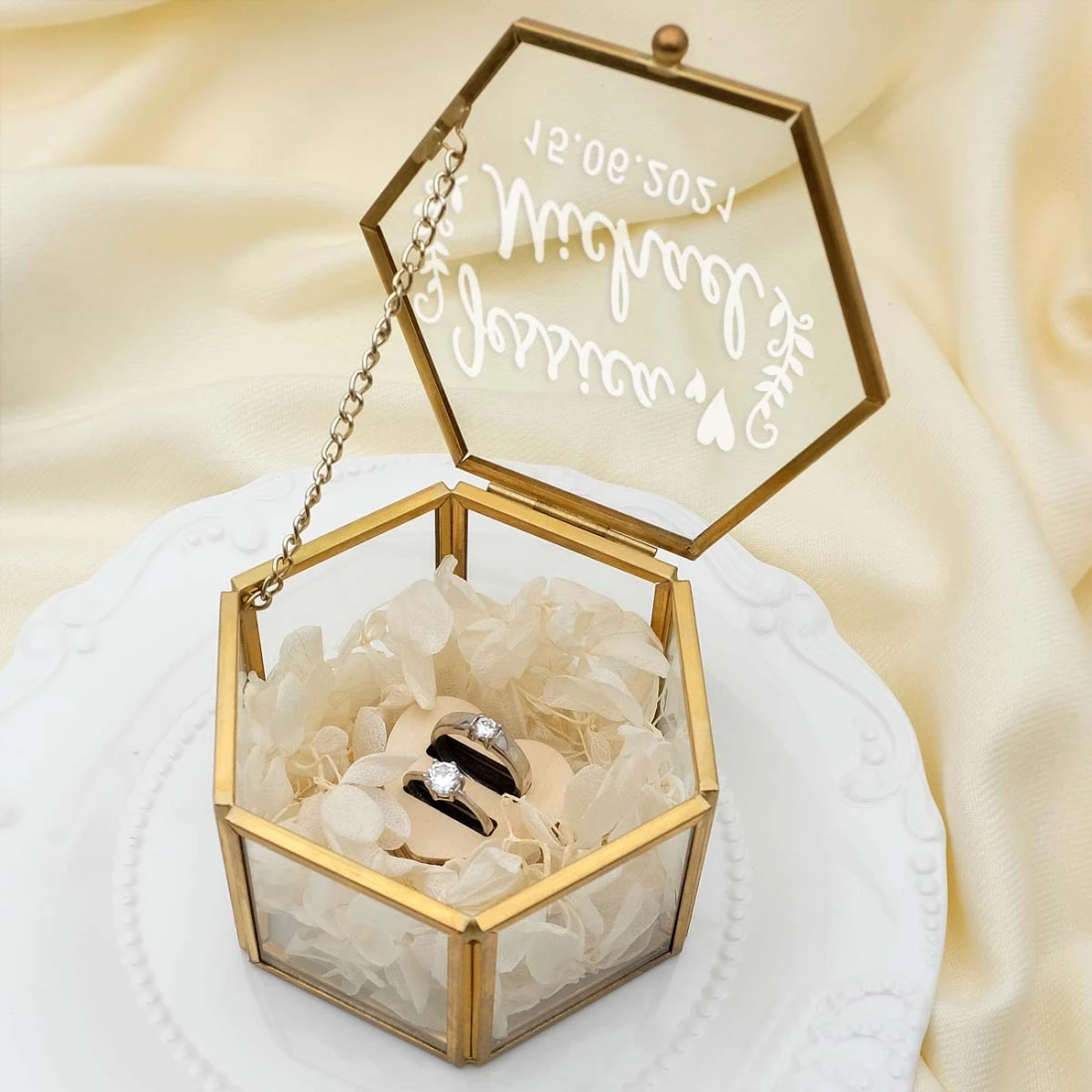 Personalized Glass Ring Box Geometrical Clear Jewelry Organizer Holder Wedding Decoration Engagement Gift Jewelry Storage Box