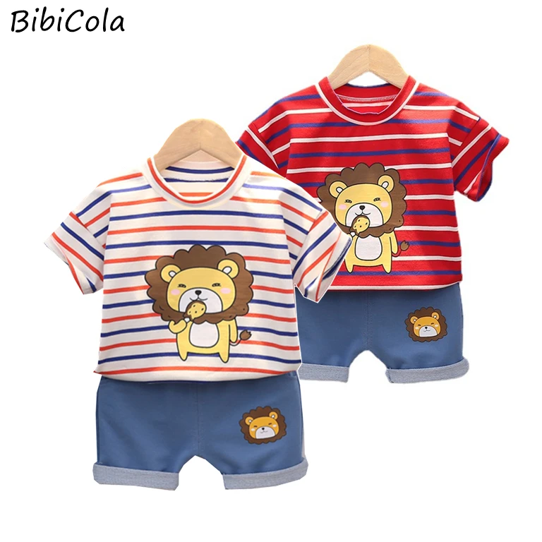 

2022 г. Новый стиль, летний костюм для мальчиков, милая спортивная одежда, футболка с короткими рукавами и рисунком животных + шорты Повседневн...