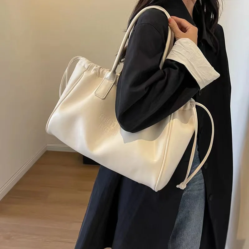 

luxury goods Tote Bags for Women Vintage Luxury Designer String Shoulder Bag Large Capacity Shopper All-match Fashion Handbag