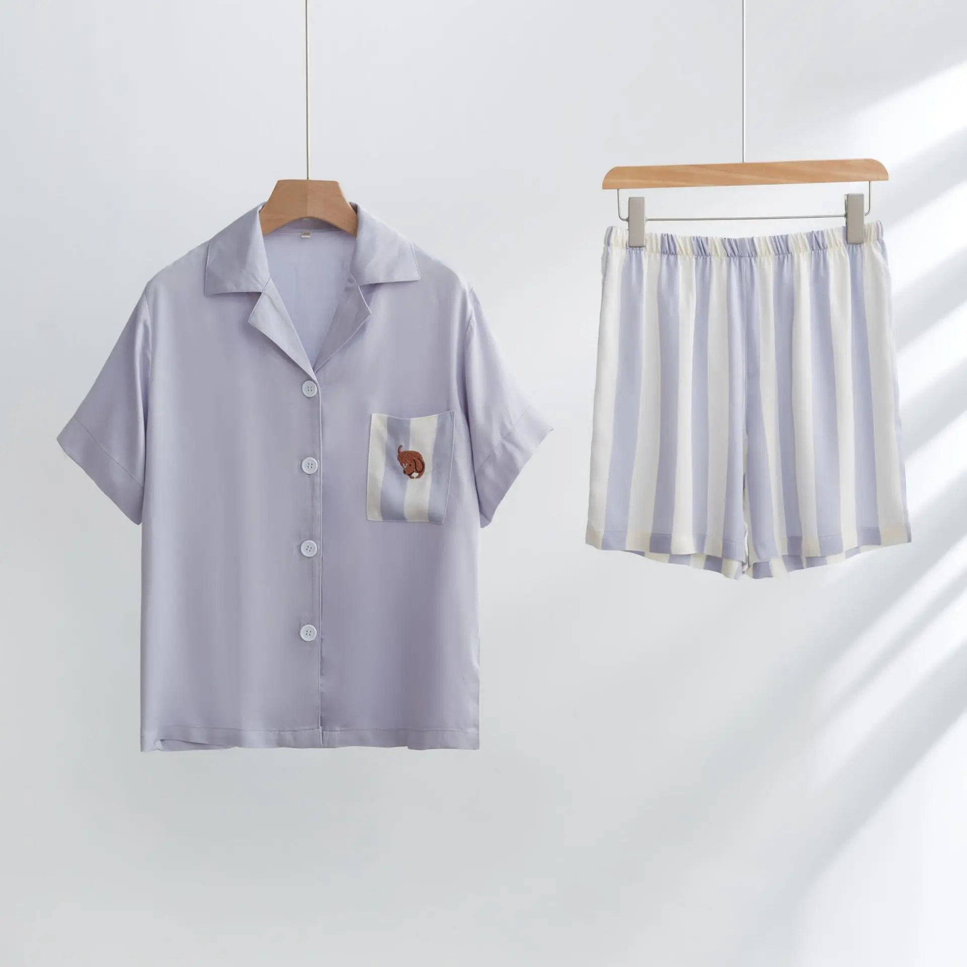 

Shorts Pajamas Suit for Spring and Summer Short Sleeve Shorts Cotton Sleep Tops with Striped Printed Shorts Homewear Suit
