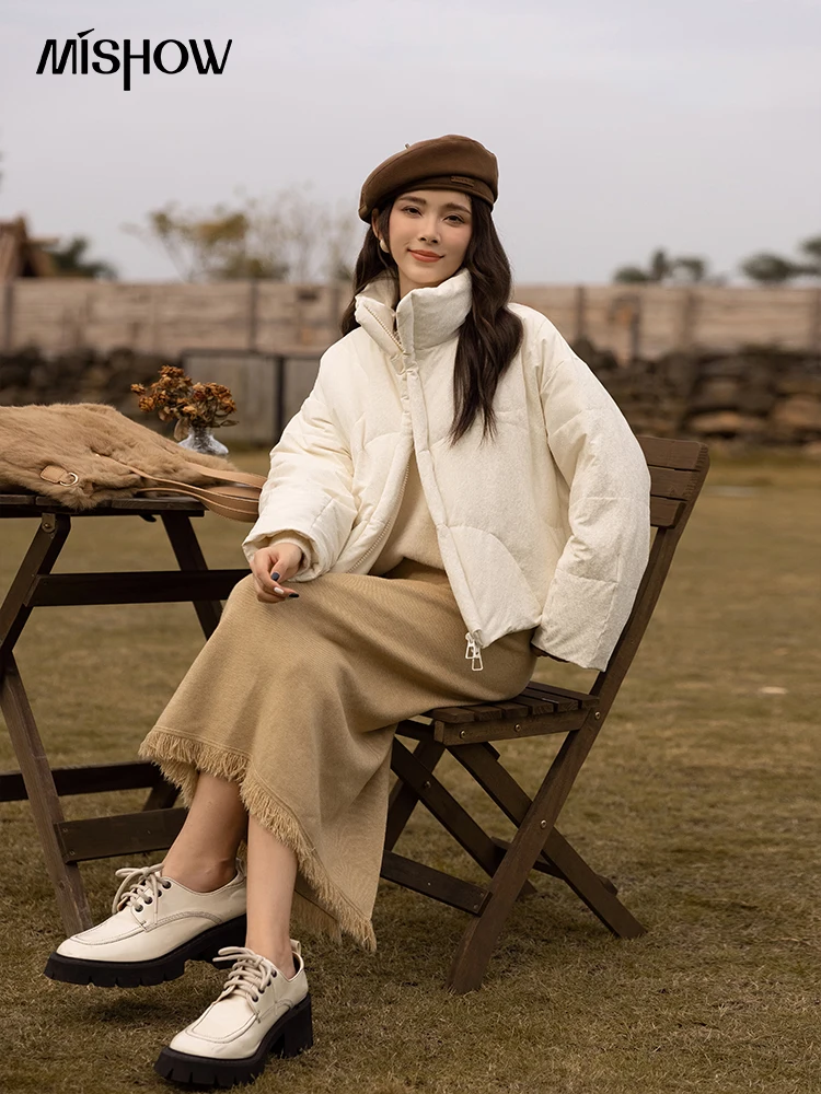 MISHOW Women's White Goose Down Short Down Jackets 2022 Winter Stand Collar Thickening Female Warm Coats Office Lady MXB37Y0145