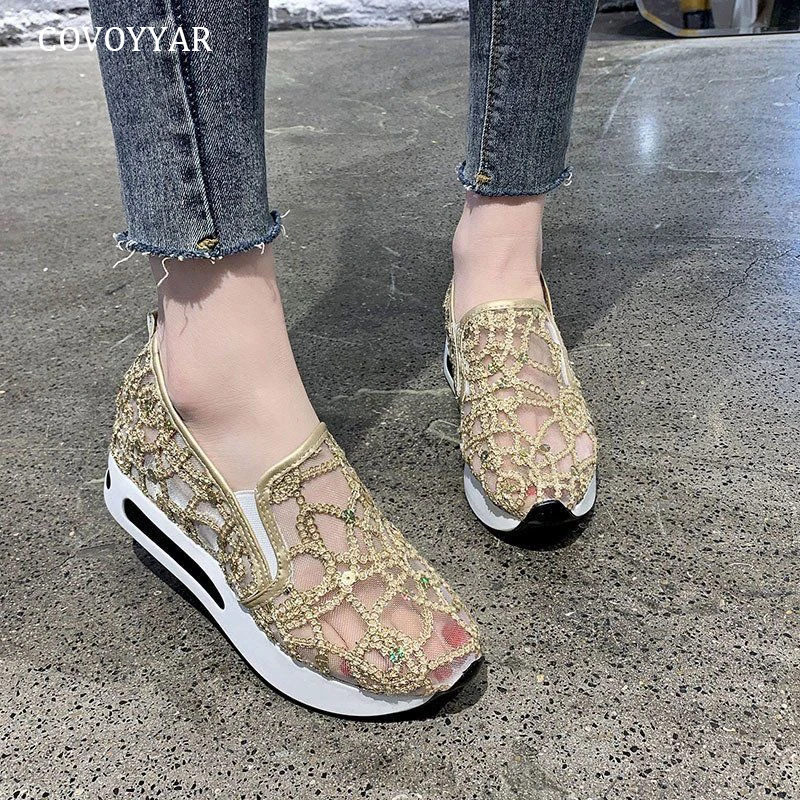 

Женские кроссовки на платформе COVOYYAR, весенне-летние кроссовки из дышащей сетки, слипоны, модная повседневная Золотая обувь для женщин, WSN495