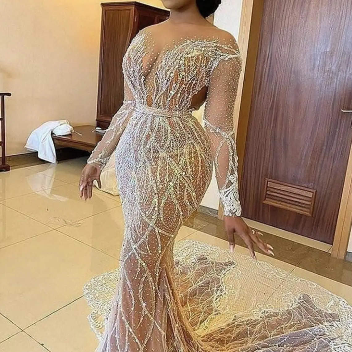 

Luxury Mermaid Prom Dresses Long Sleeves Appliqued Sequined Evening Sheer-Neck Party Gowns Custom Sparkly Arabic Robes De Soirée