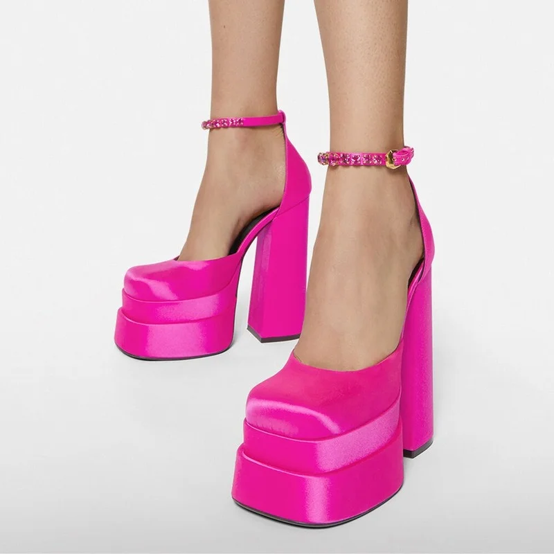 Frauen Plattform Schuhe der Quadratischen Zehe High Heels Designer Schuhe Strass Candy Farbe Dicken Boden Sandalen Partei Luxus Hochzeit Schuhe