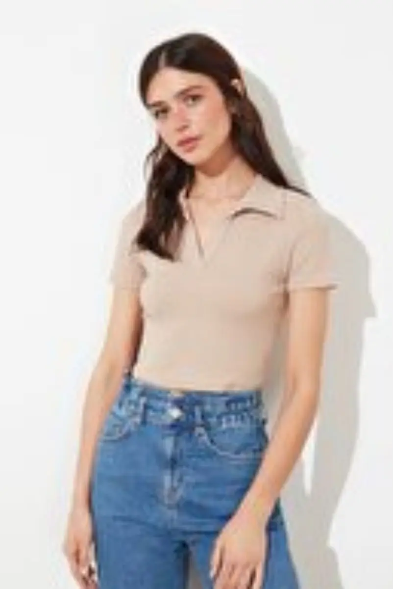 

Stone Polo Neck Crop Knitted Blouse