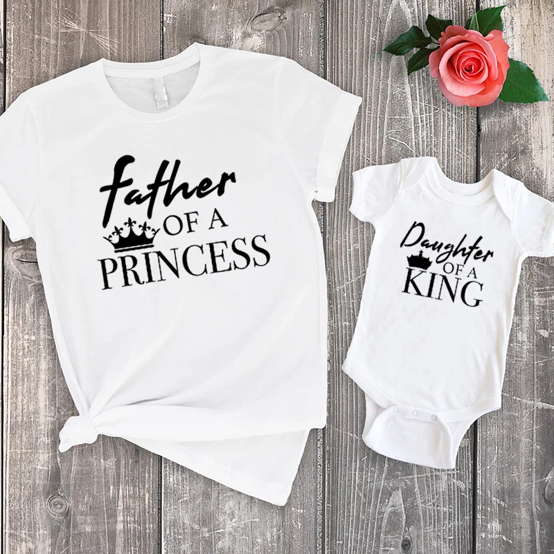 

2021 Girl Gift Dad and Baby Matching Shirt Little Girl Clothes Father Princess Daughter King Matching Father Baby Gift M