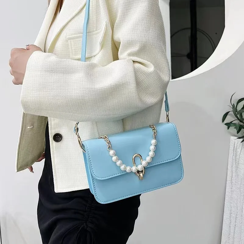 New Korean Fashion Texture Solid Chain Women's Small Bag Travel Carrying High Quality Leather Large Capacity Crossbody Bag