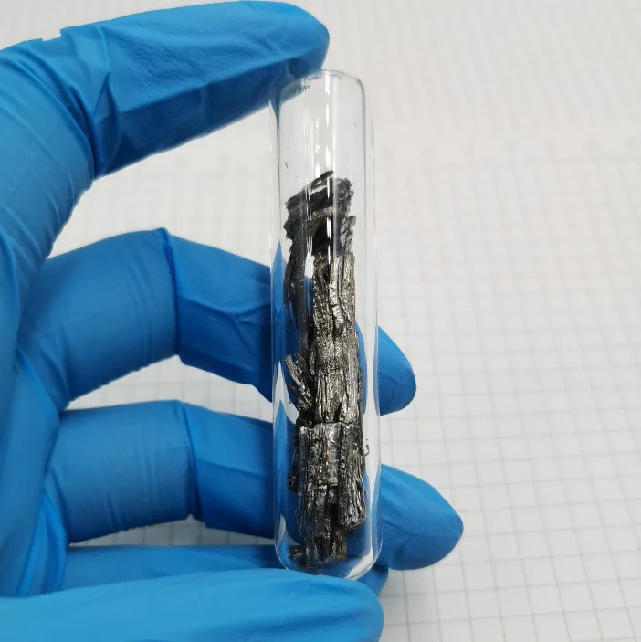 Самиум Редкая Земля 99 9% Смом Элемент Образец герметичной трубочки в запечатанном