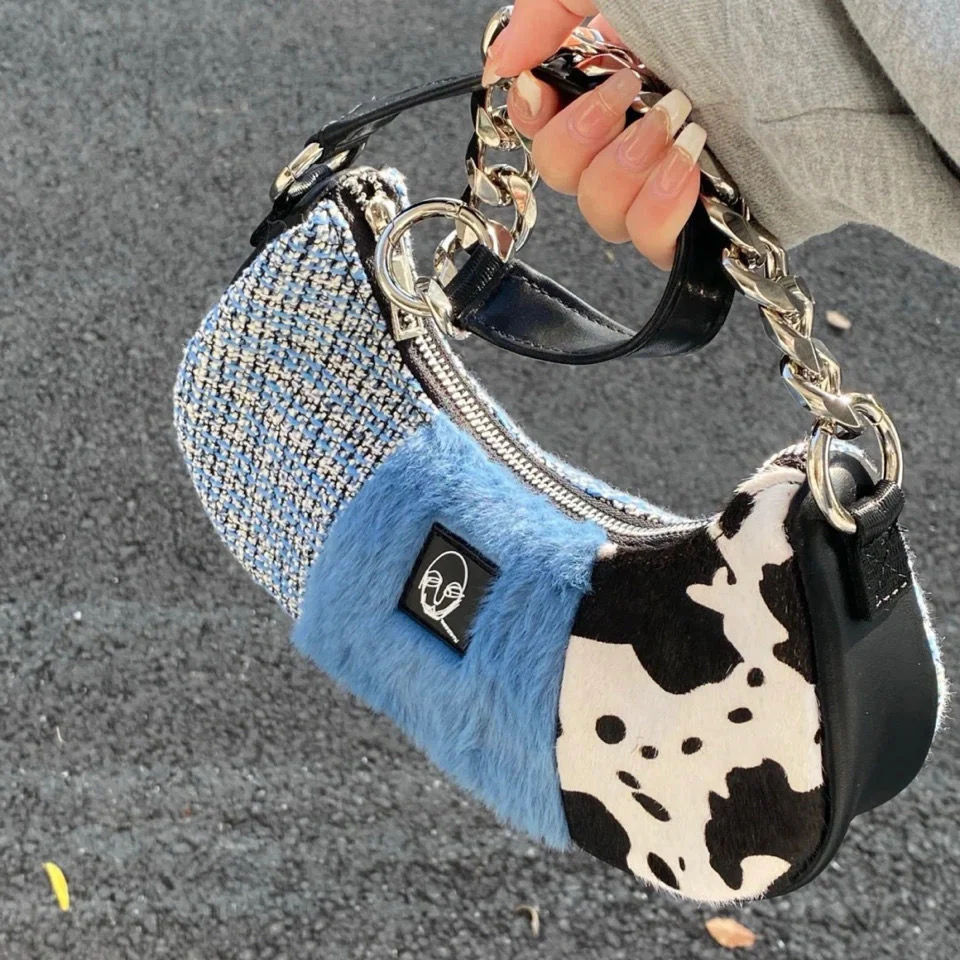 

HAEX Fashion Street Bolso Mujer Harajuku Patchwork Plush Women's Bag 2023 Trend Vintage Zipper Chains Aesthetic Sac A Main Femme