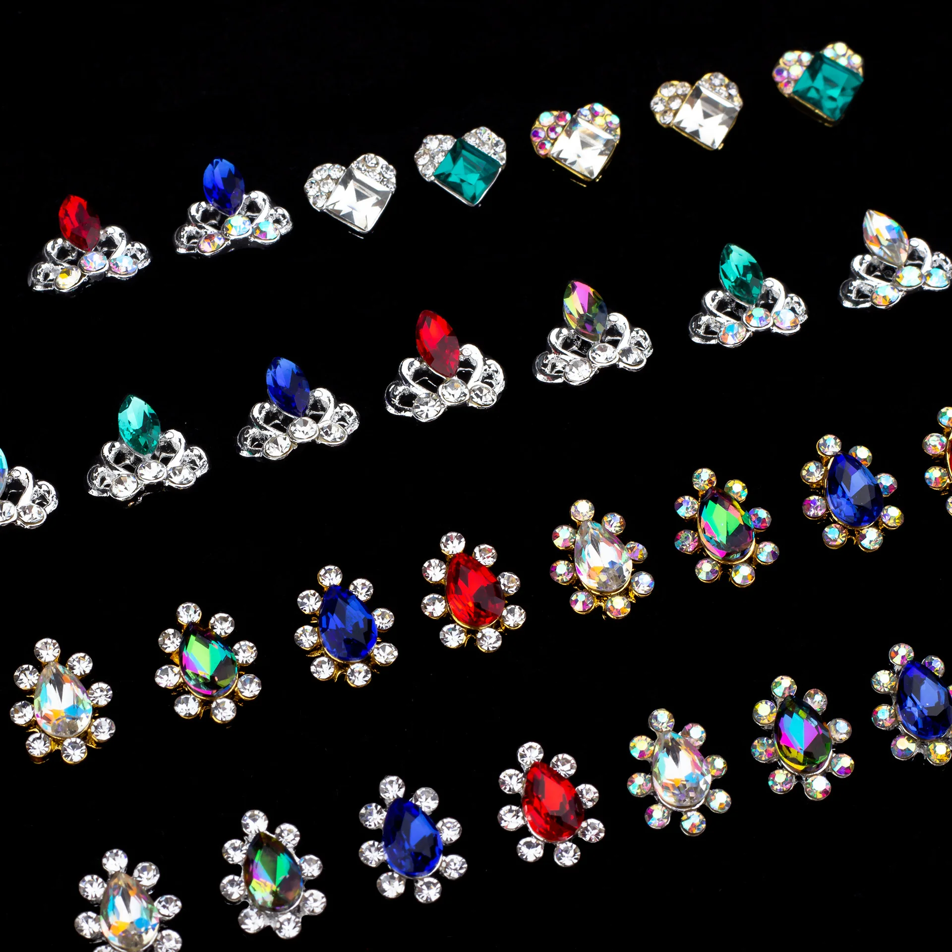 100Pcs Royal Crown Shiny Nail Art Rhinestones Crystal Romantic Design 3D Charms Crown/Heart/Snow Jewelry For Nails Accessories enlarge