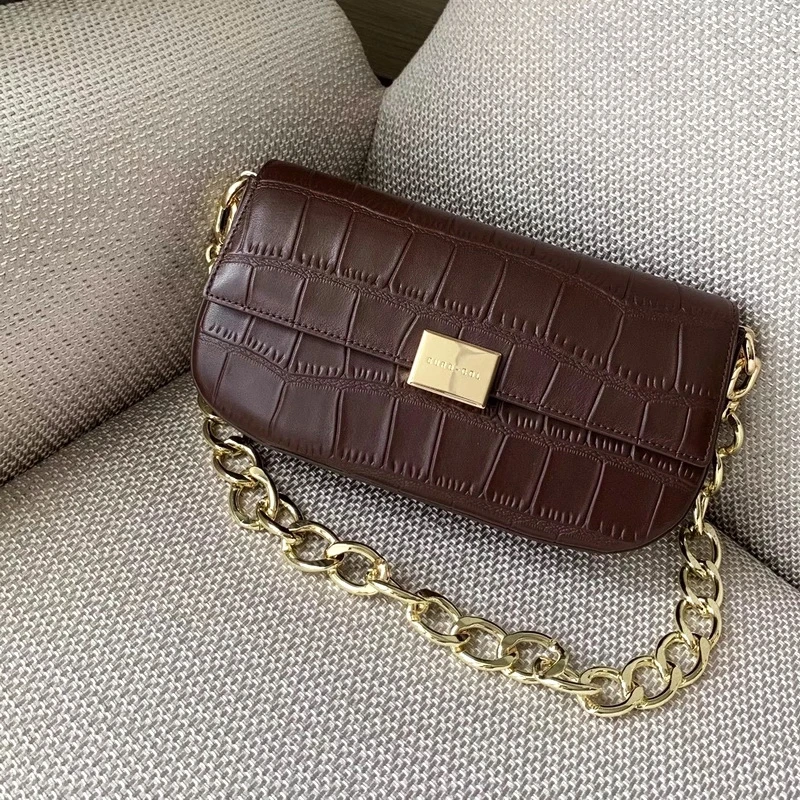 

Cowhide women's bag 2022 new crocodile pattern leather French underarm bag small chain shoulder messenger bag