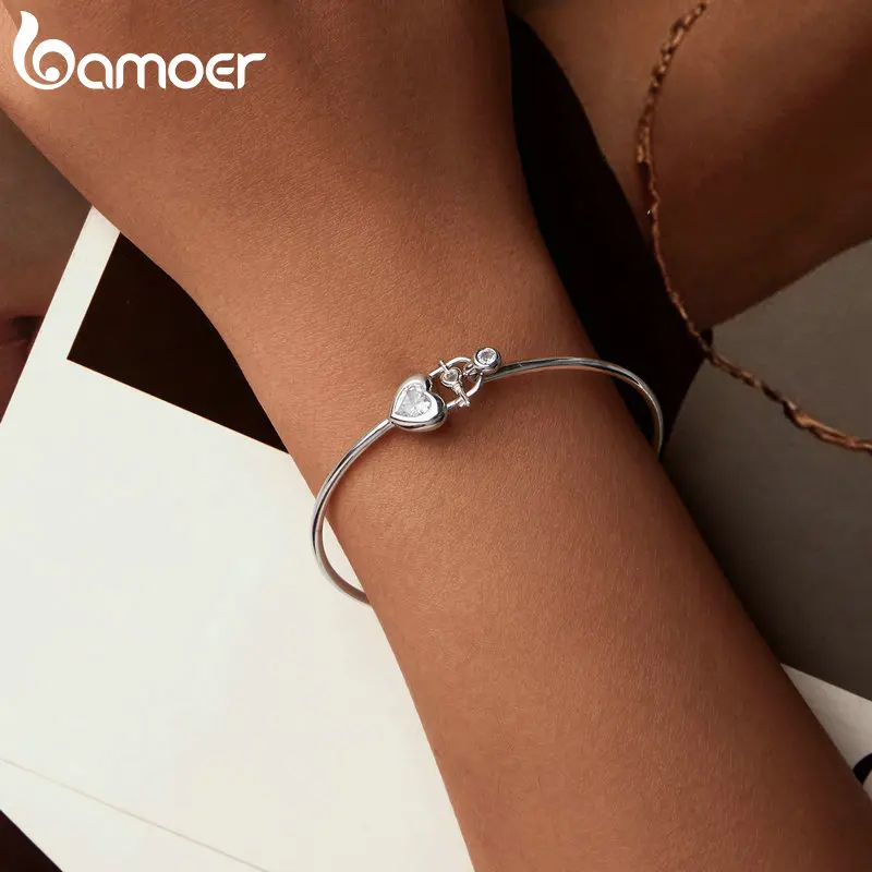 Браслет-цепочка женский из серебра 925 пробы в форме сердца