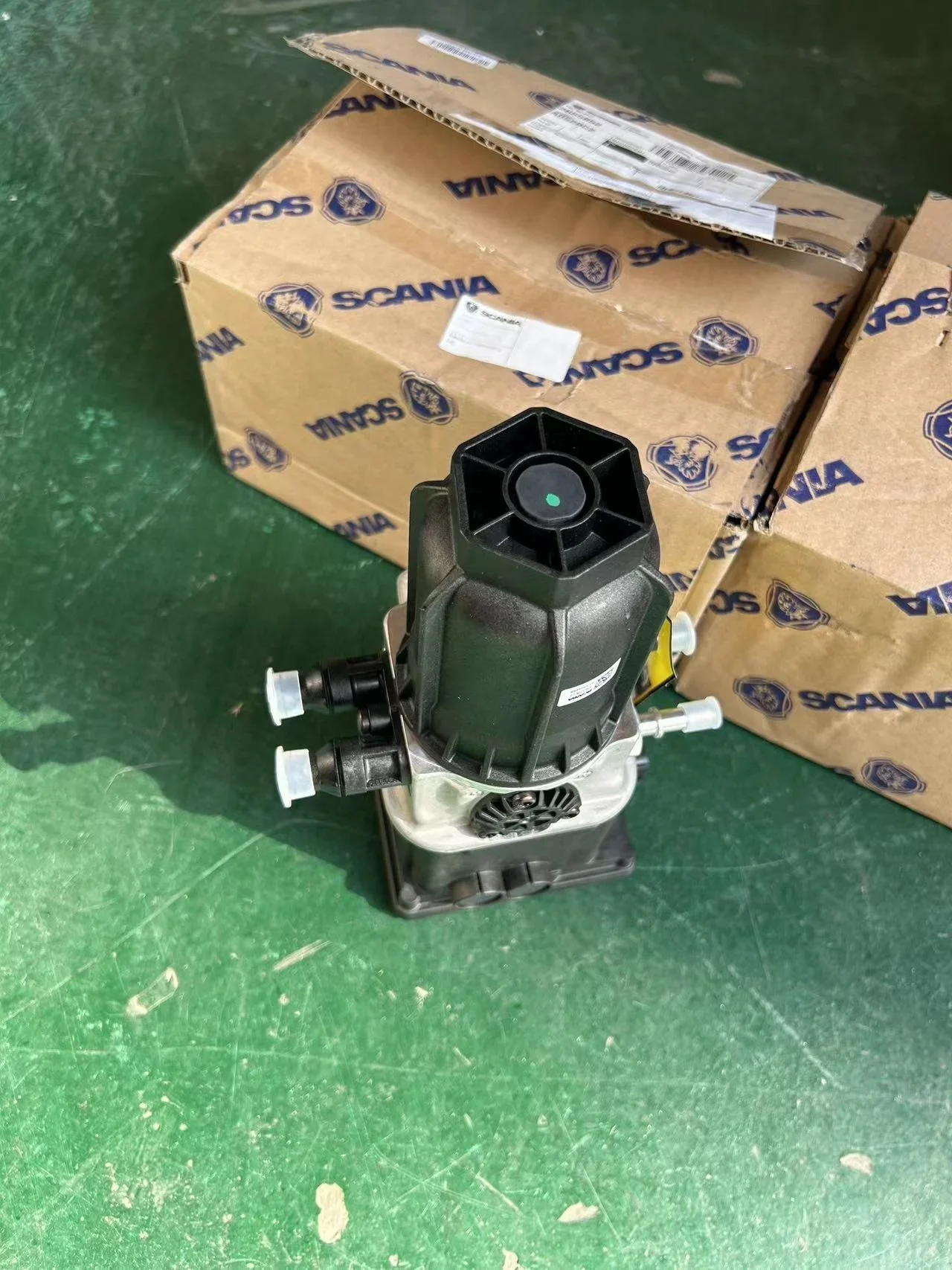 2655852 2549339 2182737 ADBLUE PUMP Запчасти для европейских грузовиков