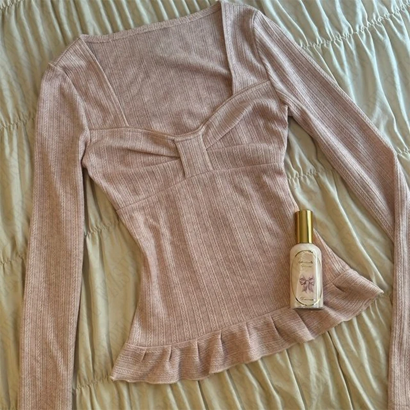 Женский однотонный пуловер в готическом стиле