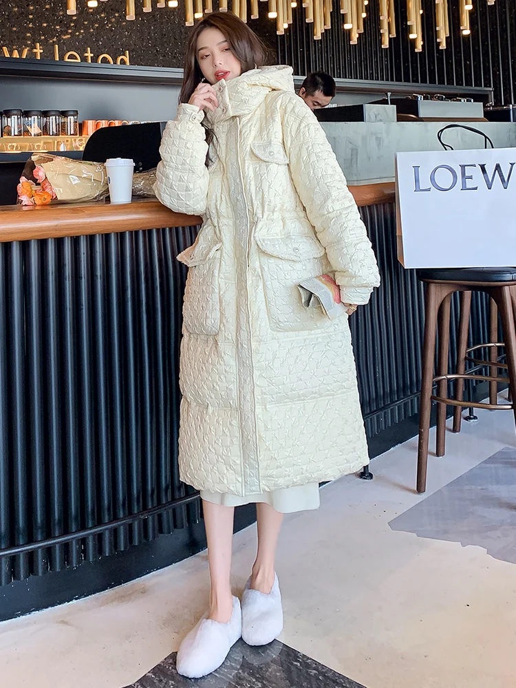 Длинный пуховик женский длинный выше колена изящный новинка 2024 зима толстый