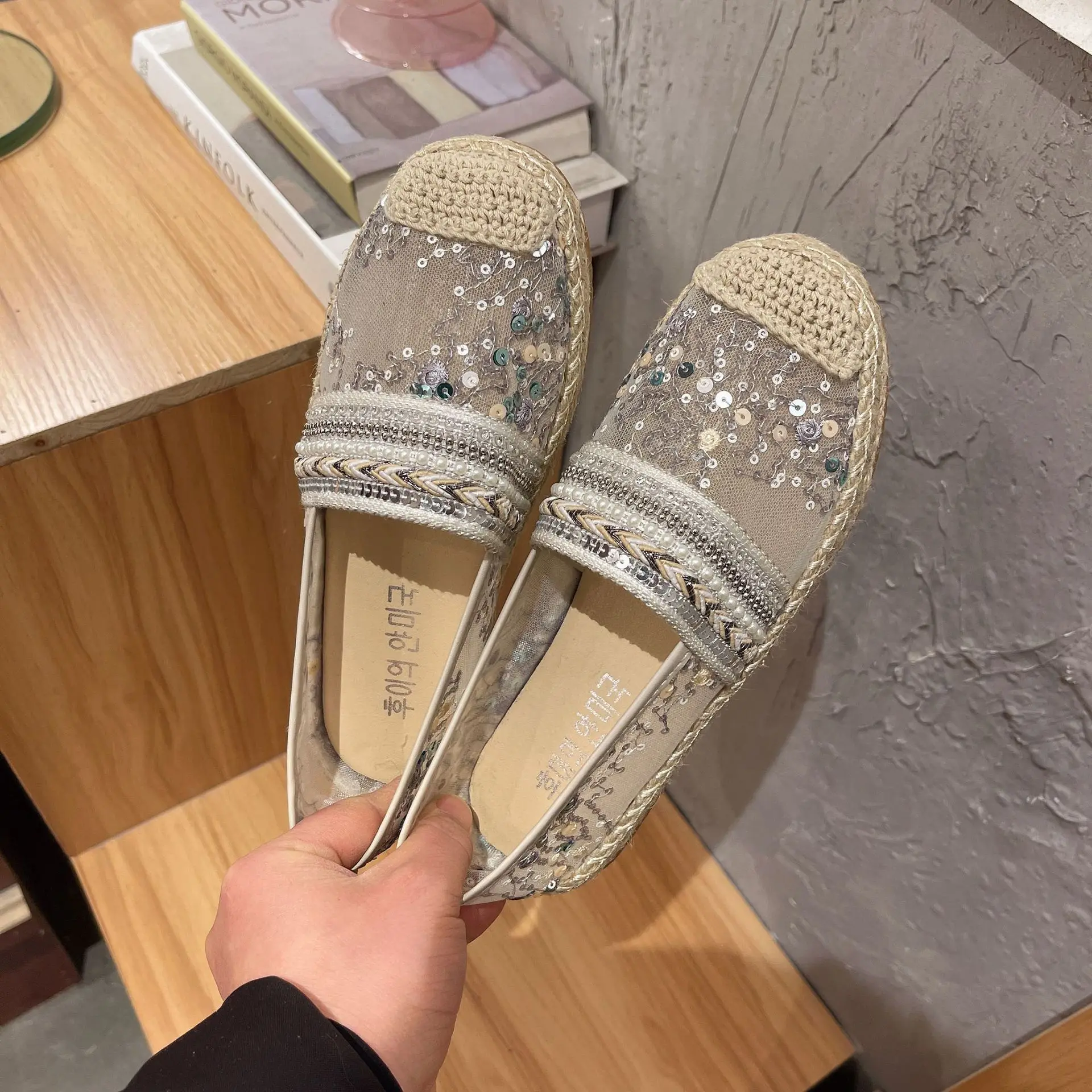 2023 Transparent Sandal for Pregnant Flat Shoes Women's Outdoor Casual Beach Shoes Summer Female Mesh Breathable Sequin Loafers