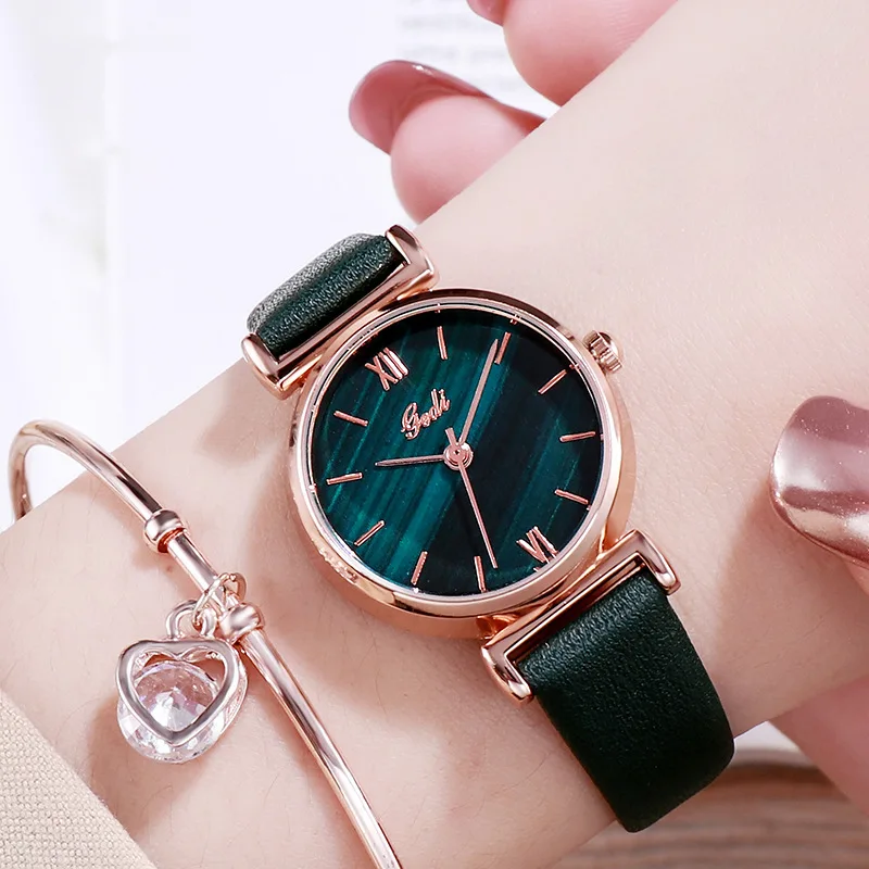 New Women's Starry Quartz Watch  Waterproof Watch for Female Students
