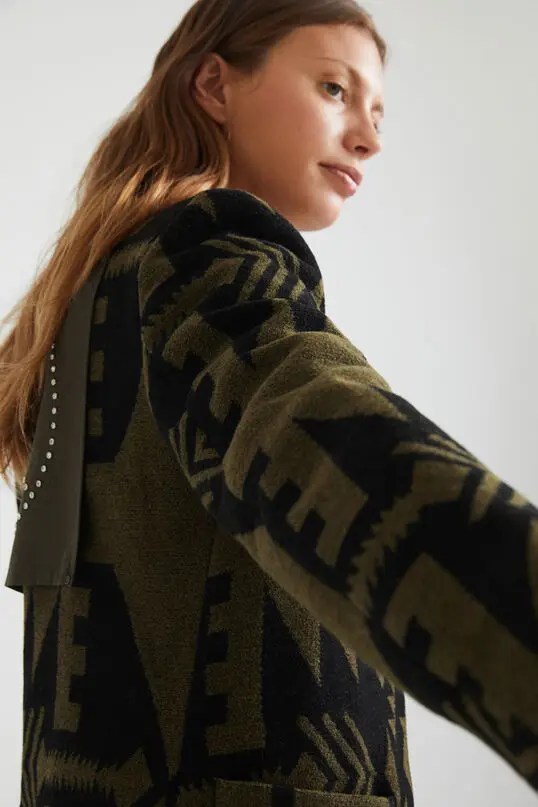 Новый стиль испанского персонализированного модного костюма из ткани с принтом |