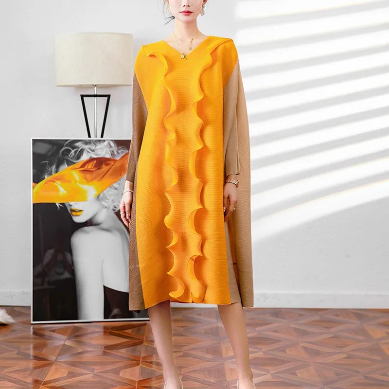 

Woman Plus Size dress Miyake Pleated Fashion Design Color match Loose O-neck Long Sleeve High Street A-LINE Knee-Length Dresses