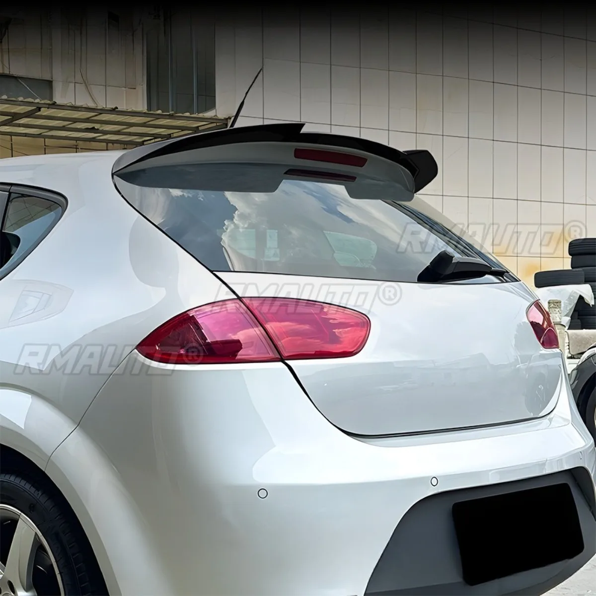 Фото Задний спойлер-диффузор для багажника, защитный обвес для SEAT Leon 2009-2012, автомобильные аксессуары №4