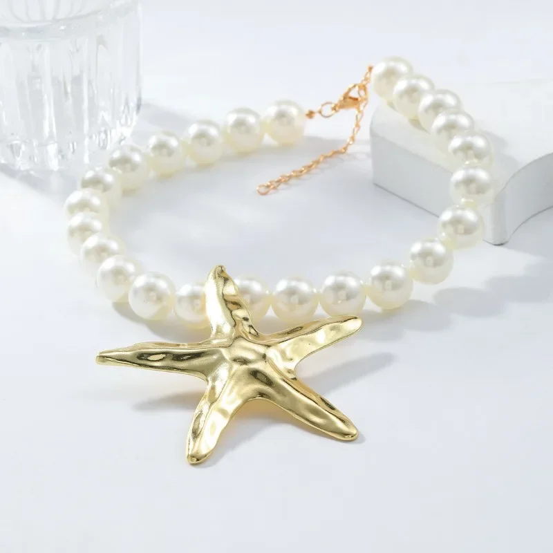 Женские серьги-гвоздики в виде морской звезды