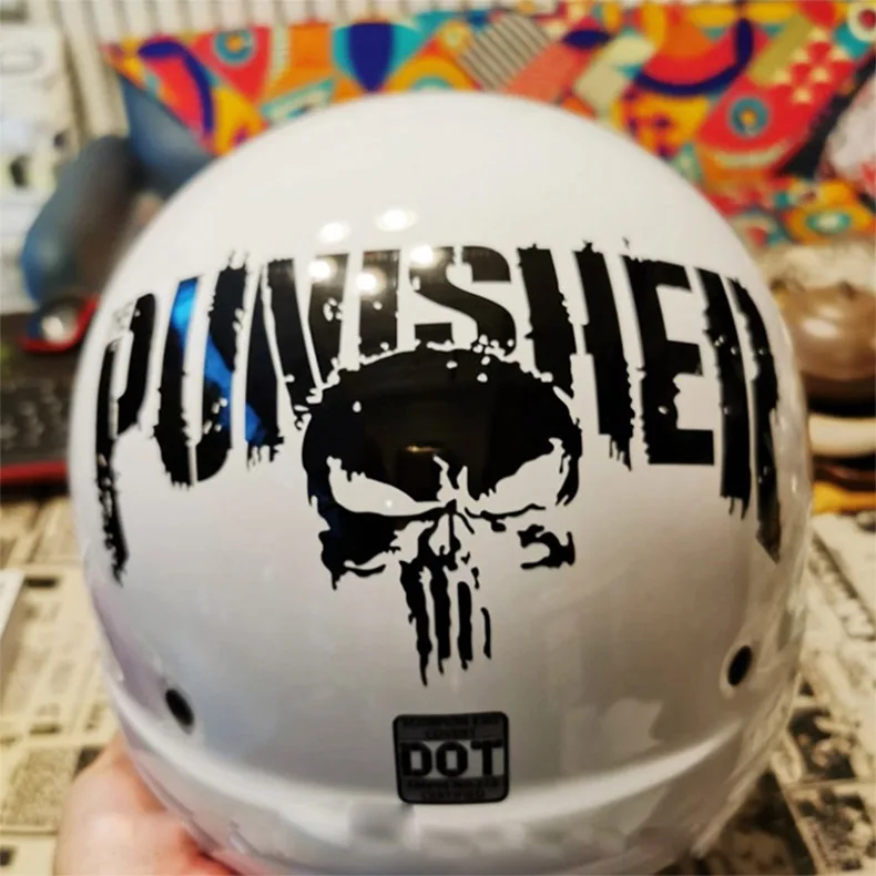 

1 шт., светоотражающий шлем Punisher, наклейки на бак мотоцикла, декоративные аксессуары, водонепроницаемые наклейки с черепом из ПВХ