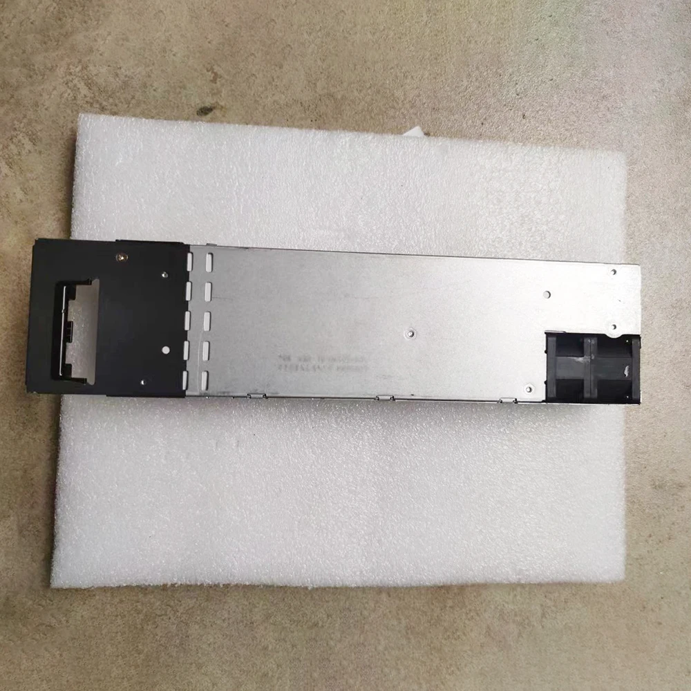 Hot1100W для импульсного источника питания Cisco Catalyst 3850 PWR-C1-1100WAC-P