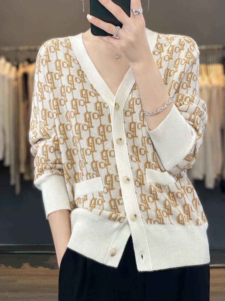 

2023 Spring New Worsted Woolen Cardigan Women's V-Neck Alphabet Jacquard Knitted Sweater Long Sleeve Loose Look Slim Coat