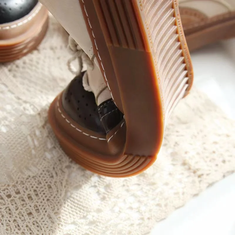 Spring and Autumn New Brogue British Style Carved Leather Shoes Colored Large Head Casual Shoes Professional and Trusted Brand