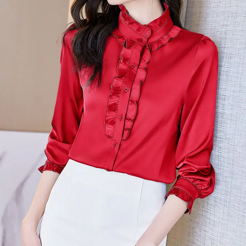 Женская однотонная блузка с воротником-стойкой и оборками на весну осень