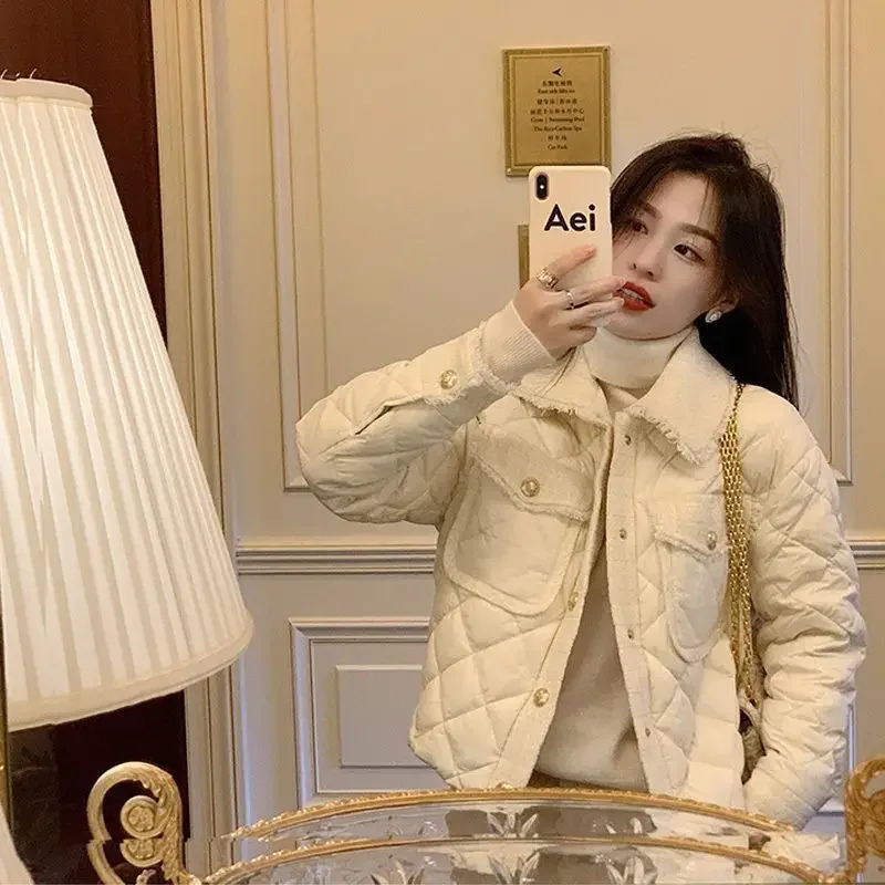 Короткое женское хлопковое пальто стеганая куртка белая женская парка легкая