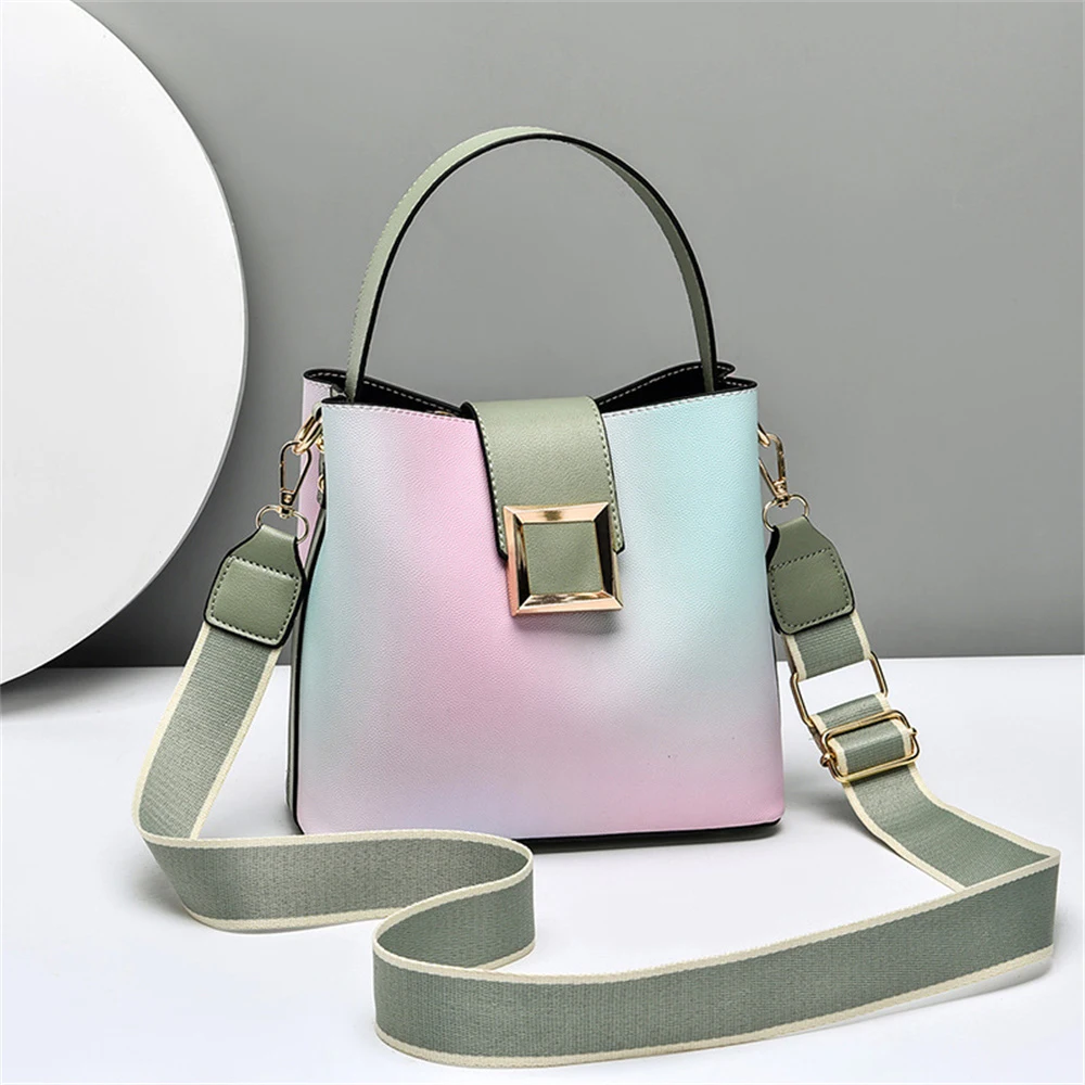 Купи Fashion Bucket Bags for Women 2022 Luxury Designer Handbag Leather Shoulder Bag Lock Totes Lady Casual Bags Brand Crossbody Bag за 1,254 рублей в магазине AliExpress