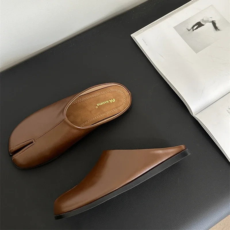 Женские туфли без застежки мягкие лоферы на плоской подошве с круглым носком