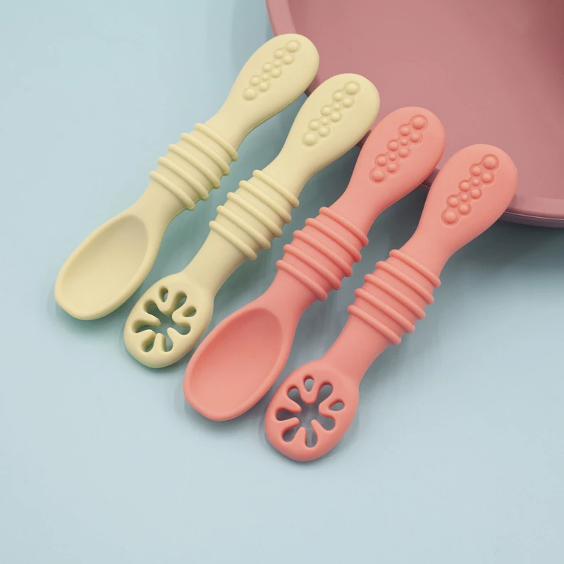 2PCS Baby Spoon Silicone Teether Toys Learning Feeding Scoop Training Utensils Newborn Tableware Infant Learning Spoons Teether