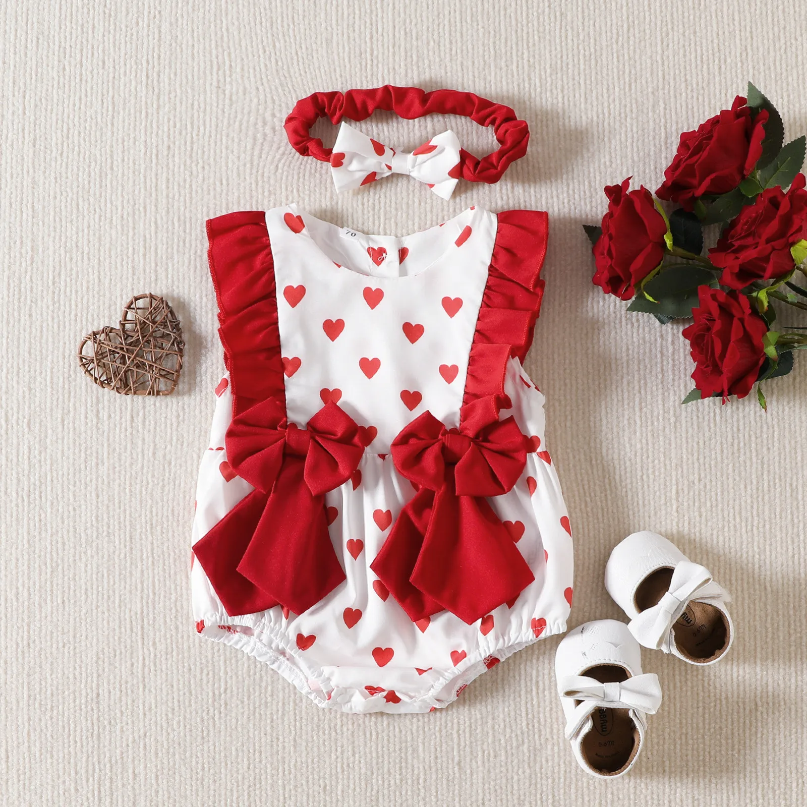 

Valentine's Day 0-24M Baby Infant Newborn Girls Clothes Sleeveless Love Print Bowknot Romper With Headbands Outfits Set 2PCS