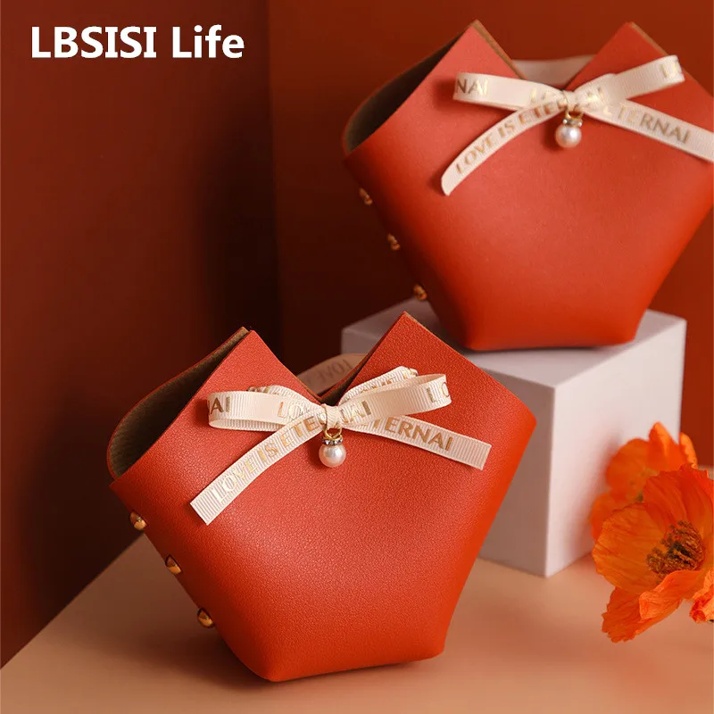 

LBSISI Life 5pcs Leather Wedding Candy Heart Gift Bag Birthday Party Favors Baby Shower Decora Romantic Marriage Surprise Box