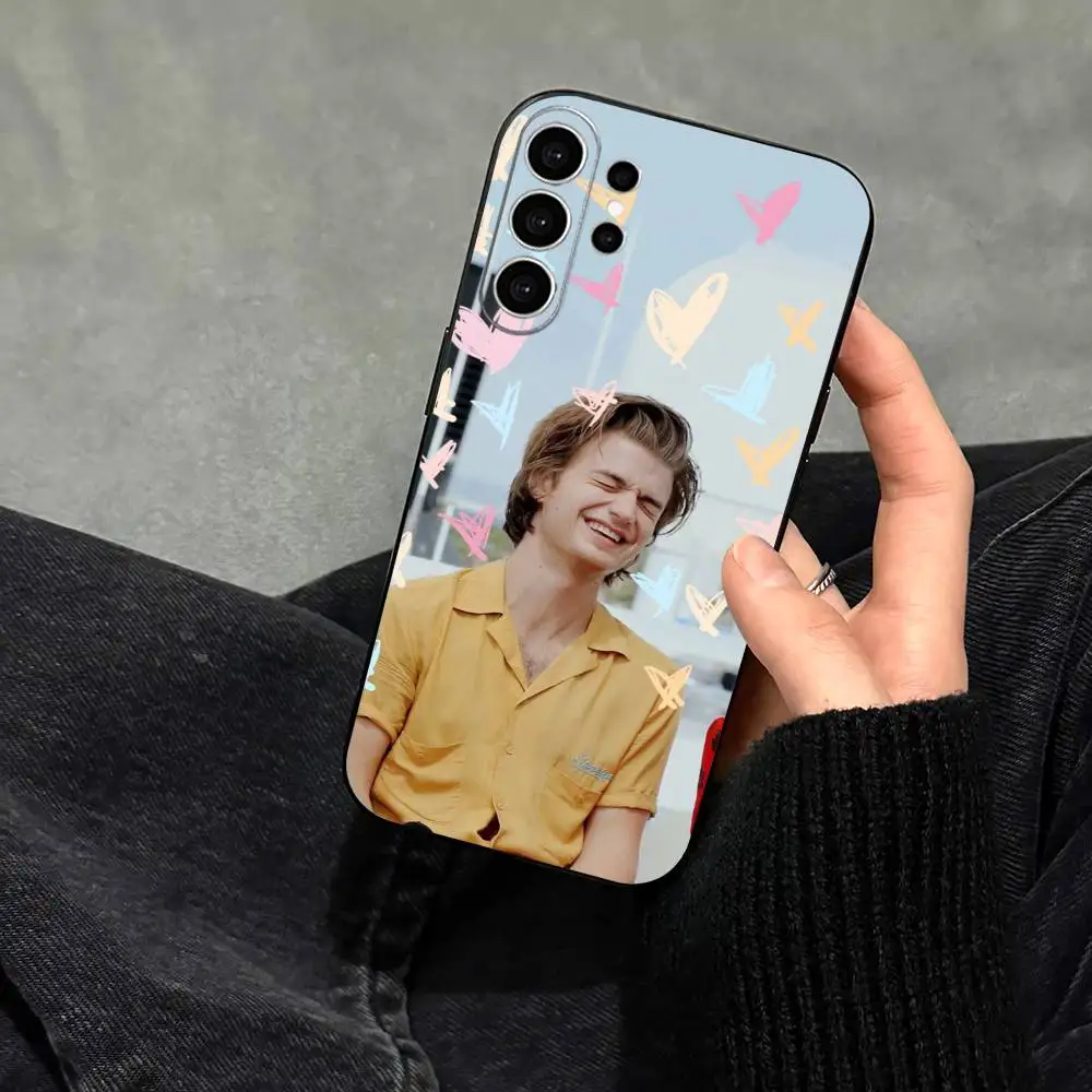 Чехол для телефона Actor S-Steve Harrington для Samsung S25, S24, S21, S22, S23, S30, Ultra, S20, Plus, FE, Note, 10, 9, 5G, черный (art.: 3920da35192bb) - 3920da35192bb