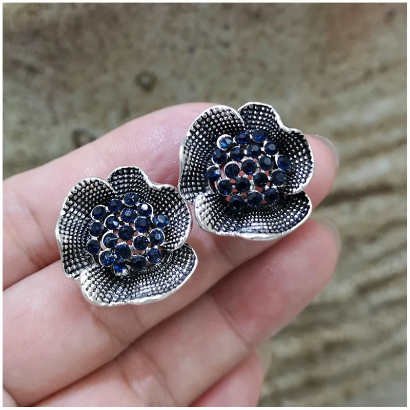 

European and American retro inlaid zircon women's earrings