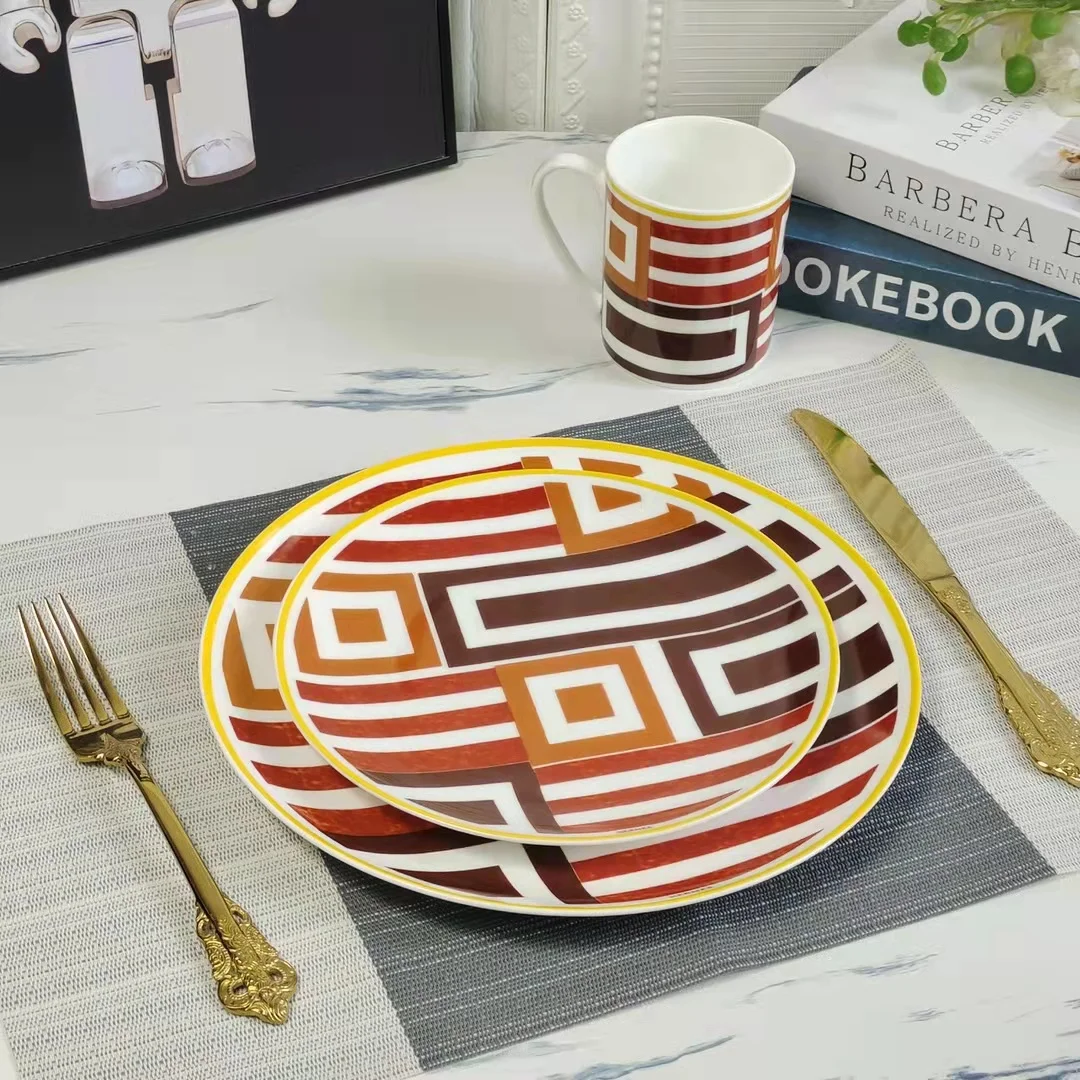 

Home Dinner Horse Plate set Luxury Plate Set High Quality Bone China Dinner Plates White Dinshes and Plates For Wedding