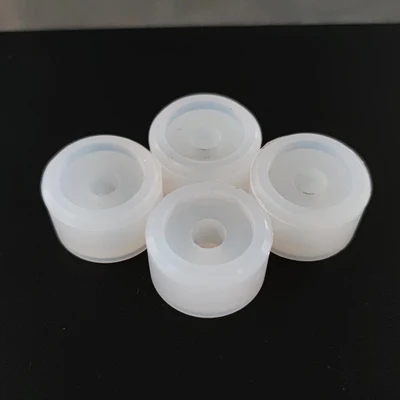 

Силиконовые и резиновые колеса для укупорочной машины