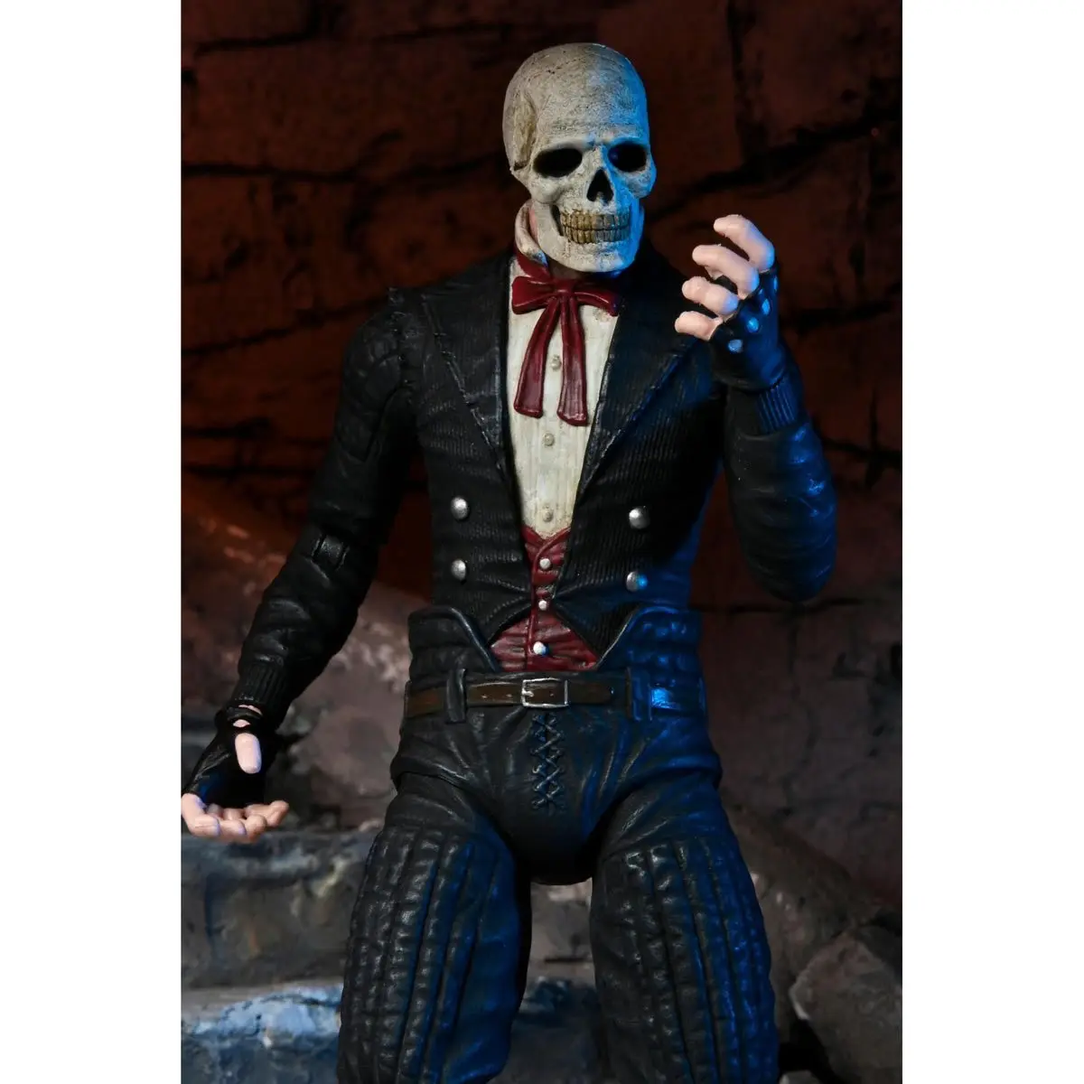 NECA Universal Monsters x Teenage Mutant Ninja Turtles Ultimate Casey Jones as Phantom 7-дюймовая экшн-фигурка