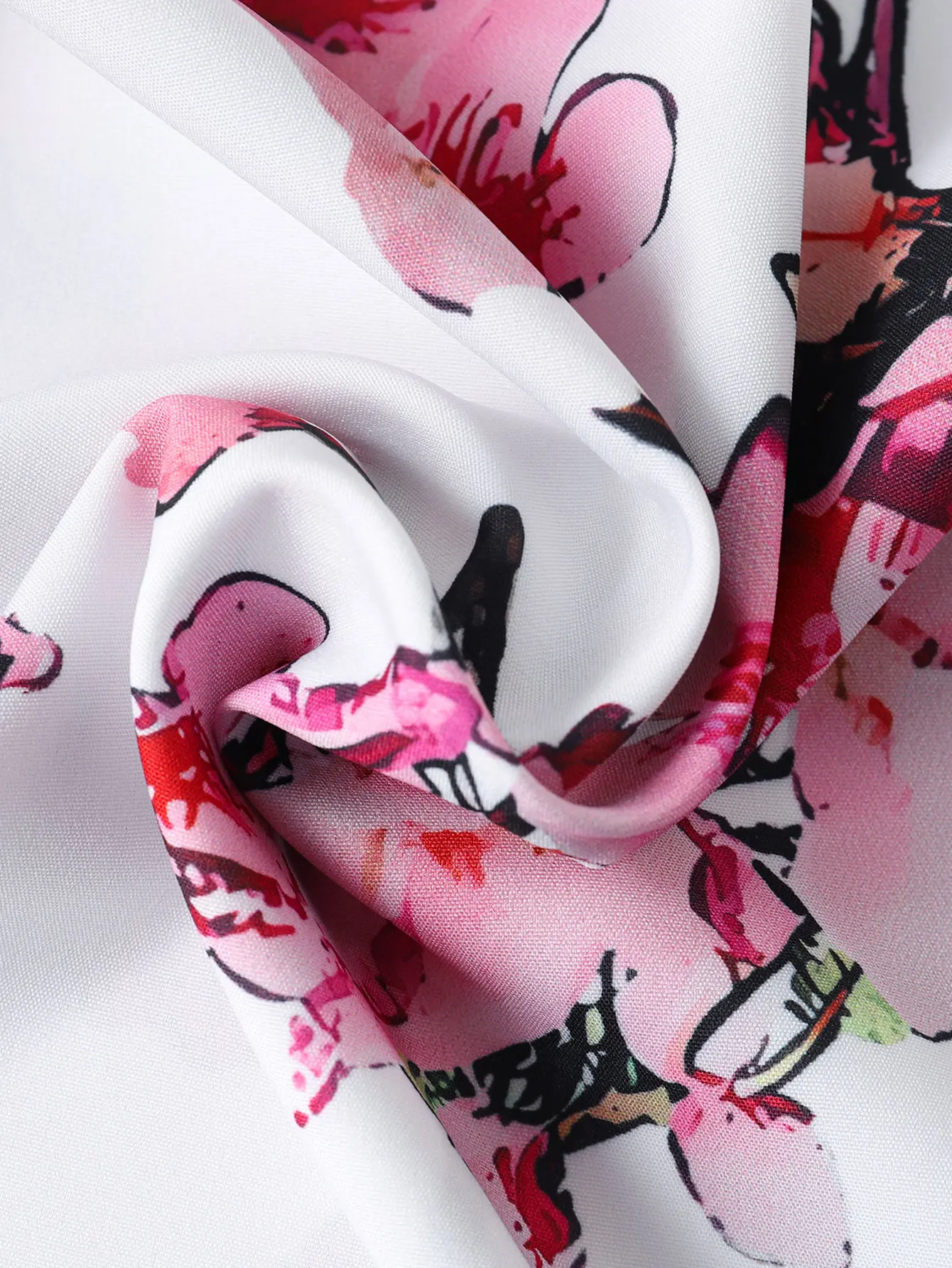 Мужская рубашка с коротким рукавом отложным воротником и пуговицами