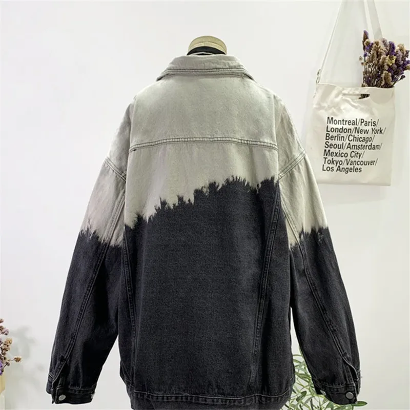 Джинсовая куртка женская с большими карманами винтажная Повседневная