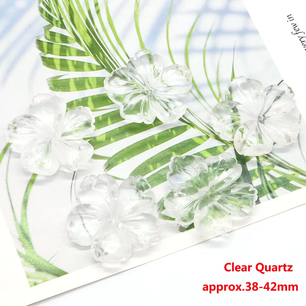 

Фигурка из прозрачного кварца