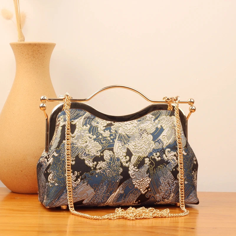 

Classic Chain Women Shoulder Crossbody Bag Chic Lay Bag Women's Handbags Vintage Fashion Women Mother Gift Bags