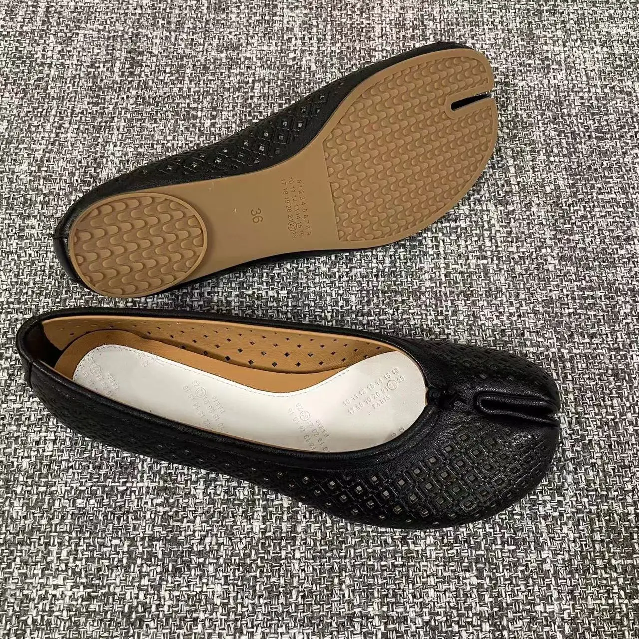 New flat sole leather single shoe split toe shoes sheepskin upper, perforated fashionable comfortable, breathable women's shoes