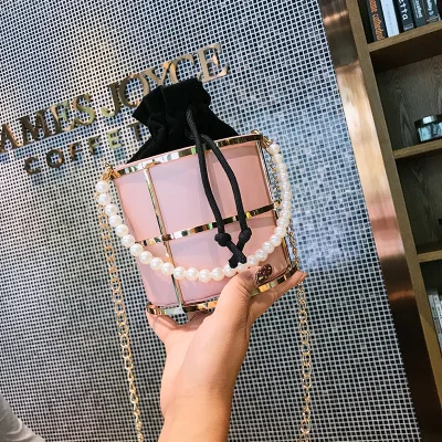 

Сумка-ведро женская с жемчугом, модный саквояж на цепочке, миниатюрная милая сумочка кросс-боди с ручками из бисера