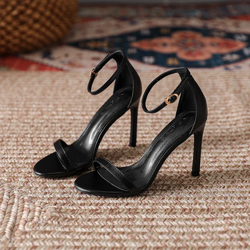 

Summer Women Sandals Elegant Luxury Wedding Party High Heel Shoes Fashion Leather Peep Toe Buckle Strap Classic Sexy Pumps